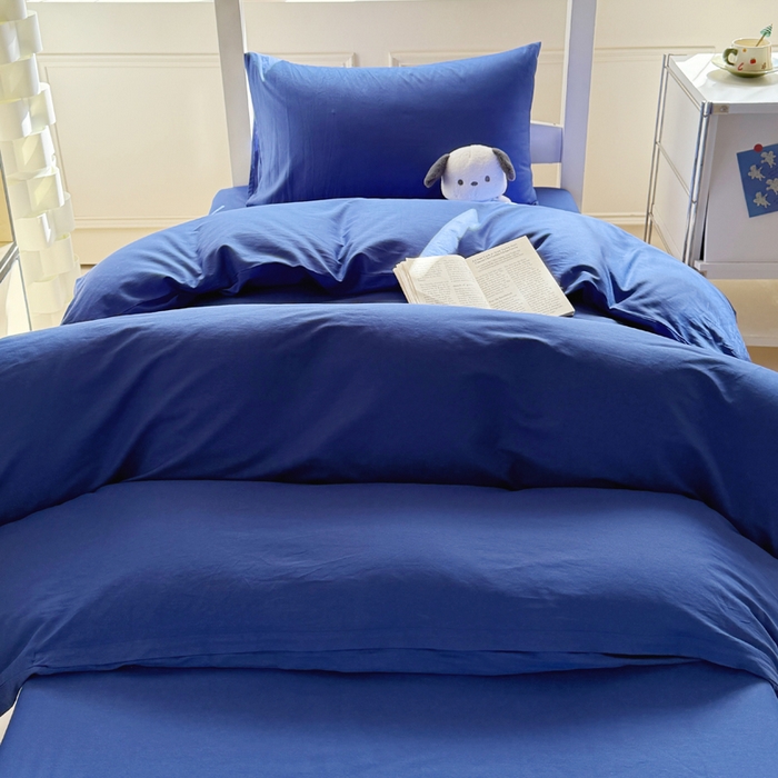 91家纺网 家纺一手货源 找家纺 简冠家纺 2025新款13372全棉纯色学生三件套 火焰蓝