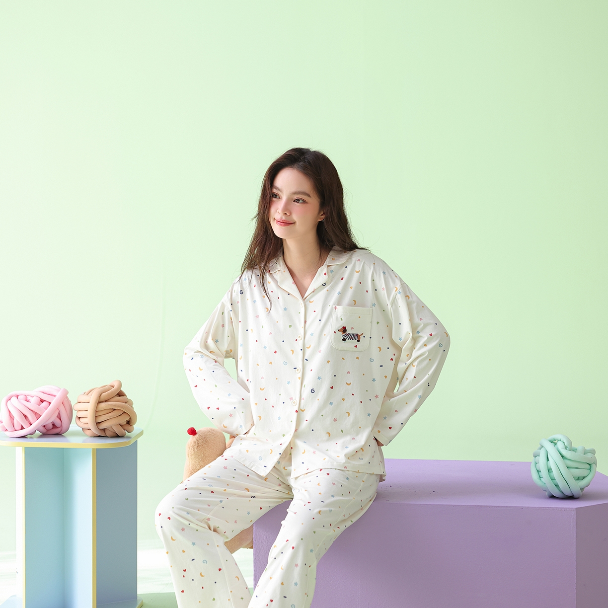 91家纺网 家纺一手货源 找家纺 （总）妍景家居生活馆 2026新款新疆棉彩色波点腊肠狗家居服