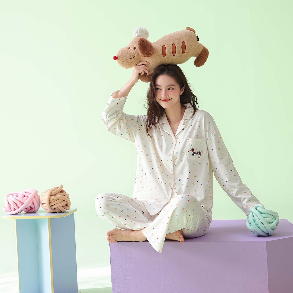 91家纺网 家纺一手货源 找家纺 （总）妍景家居生活馆 2026新款新疆棉彩色波点腊肠狗家居服