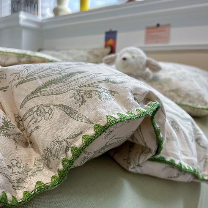 91家纺网 家纺一手货源 找家纺 忆生活家纺 2026新款棉麻小清新三角针贝壳边四件套 清茉