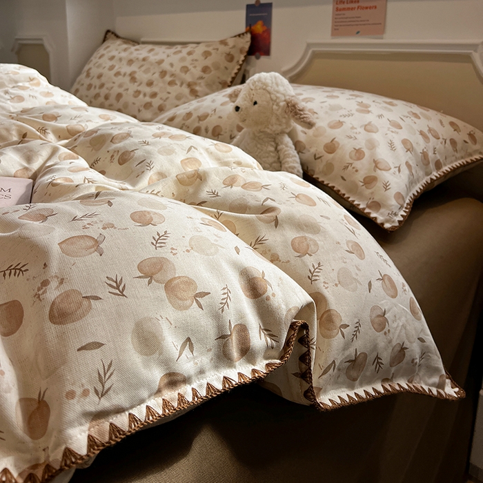 91家纺网 家纺一手货源 找家纺 忆生活家纺 2026新款棉麻小清新三角针贝壳边四件套 桃白