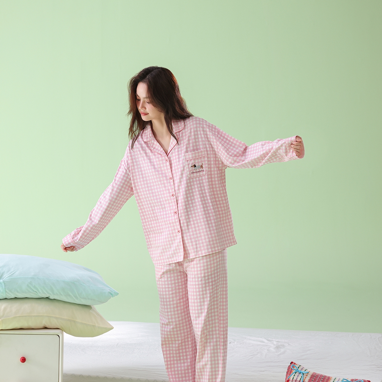 （总）妍景家居生活馆 2026新款新疆棉翻领粉格格腊肠狗狗