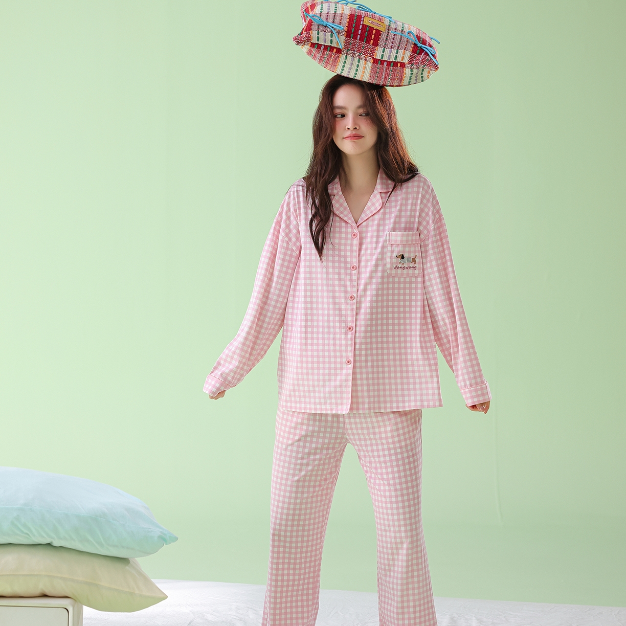 91家纺网 家纺一手货源 找家纺 （总）妍景家居生活馆 2026新款新疆棉翻领粉格格腊肠狗狗