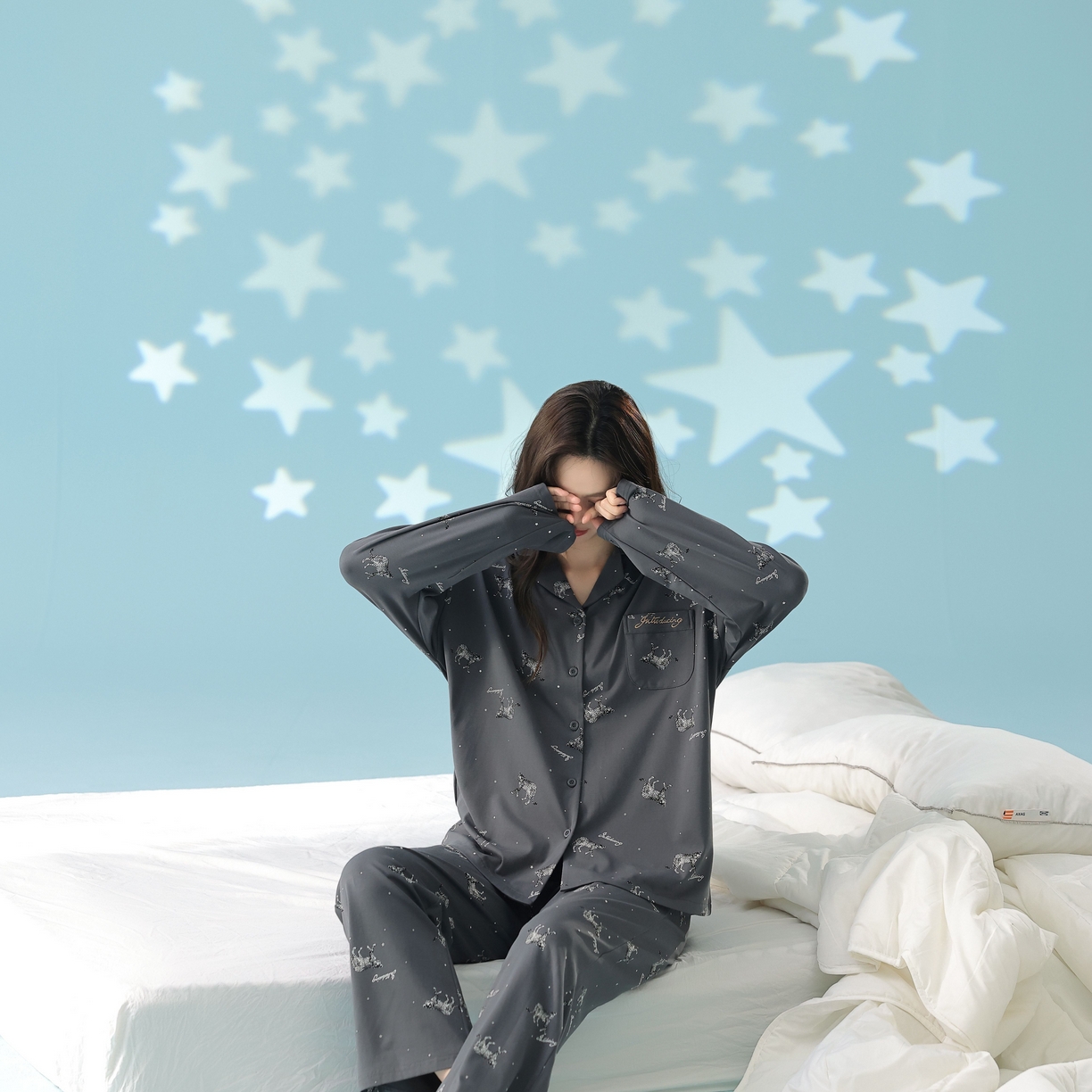 91家纺网 家纺一手货源 找家纺 （总）妍景家居生活馆 2026新款新疆棉情侣款翻领豹子款套装家居服