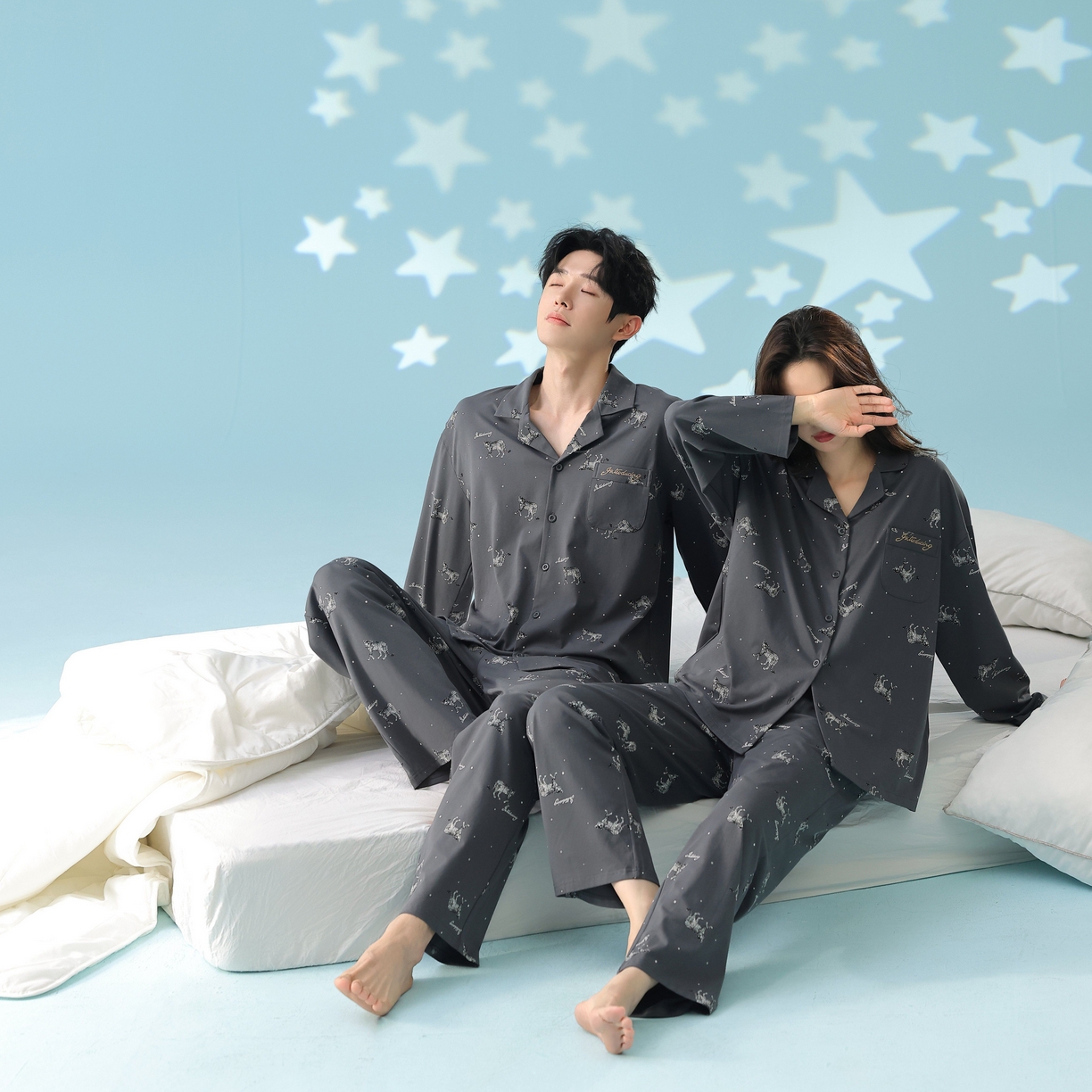 91家纺网 家纺一手货源 找家纺 妍景家居生活馆 2026新款新疆棉情侣款翻领豹子款套装家居服 组合图仅供参考不可下单