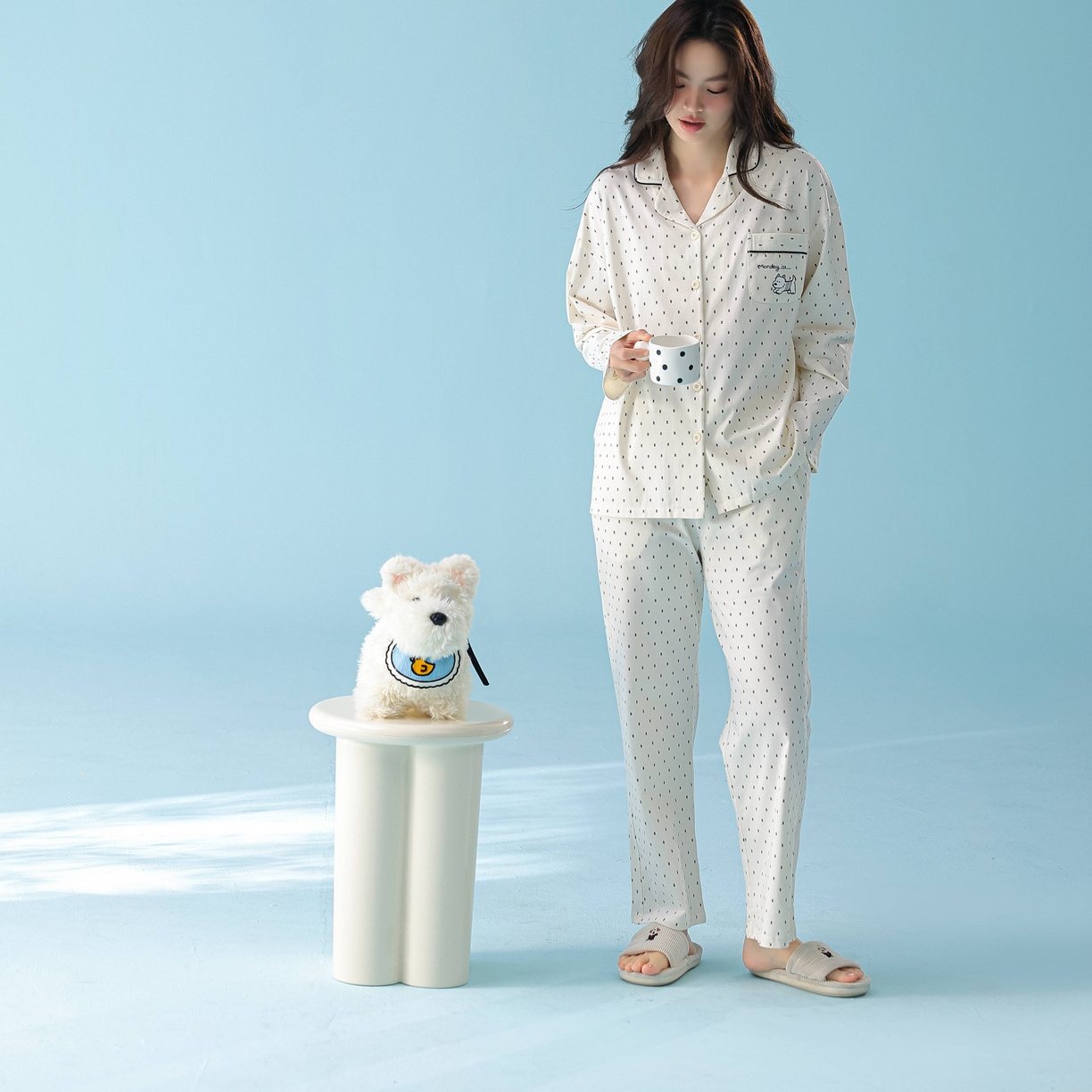 91家纺网 家纺一手货源 找家纺 （总）妍景家居生活馆 2026新款新疆棉情侣款翻领黑白波点家居服