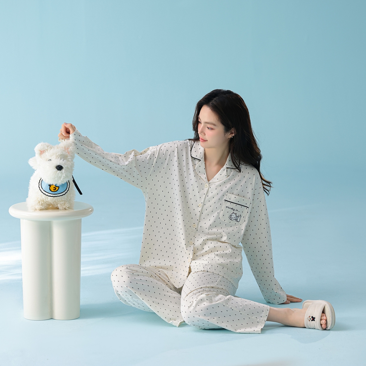 91家纺网 家纺一手货源 找家纺 （总）妍景家居生活馆 2026新款新疆棉情侣款翻领黑白波点家居服