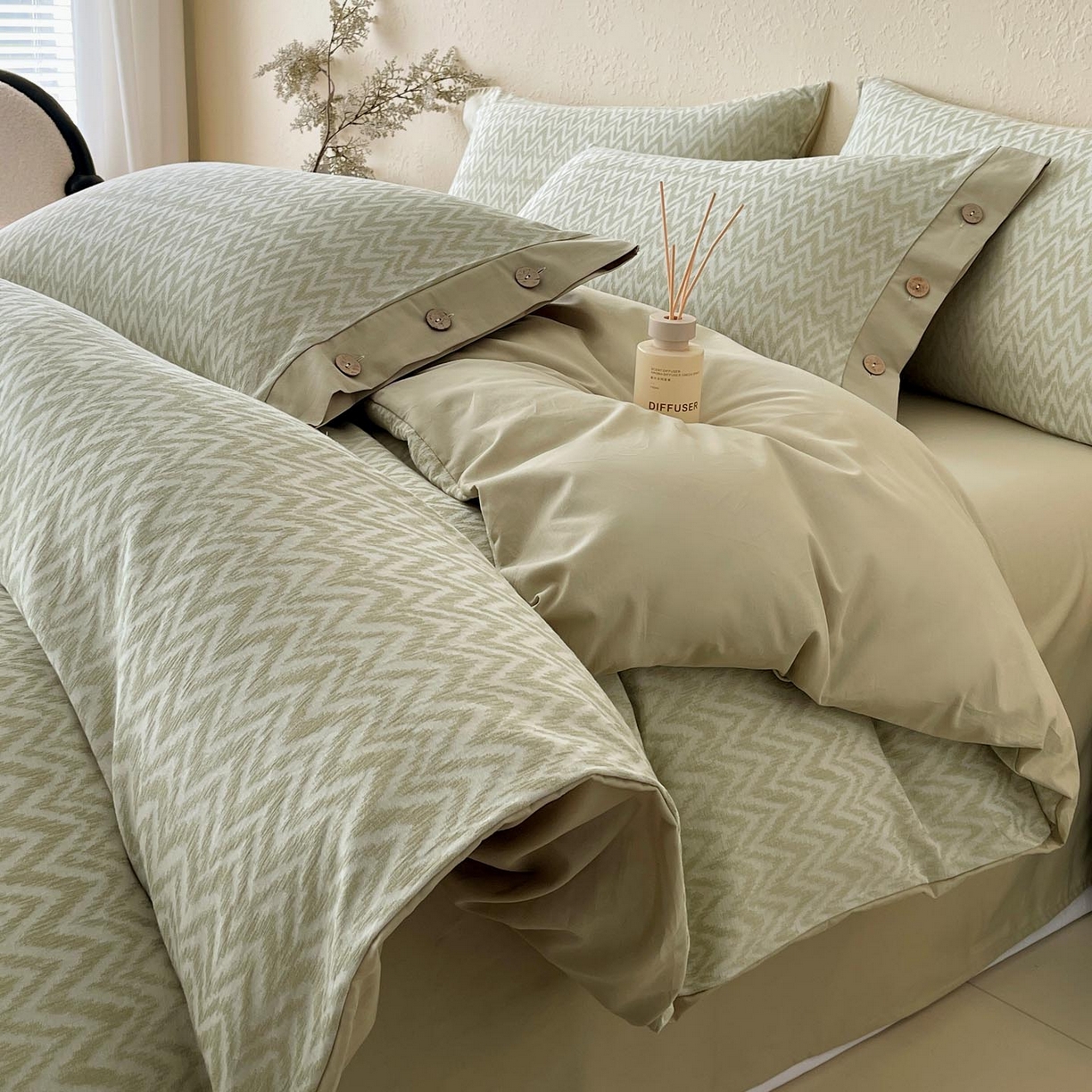 91家纺网 家纺一手货源 找家纺 （总）帅露家纺 2026新款A类全棉纯棉色织大提花纽扣款四件套