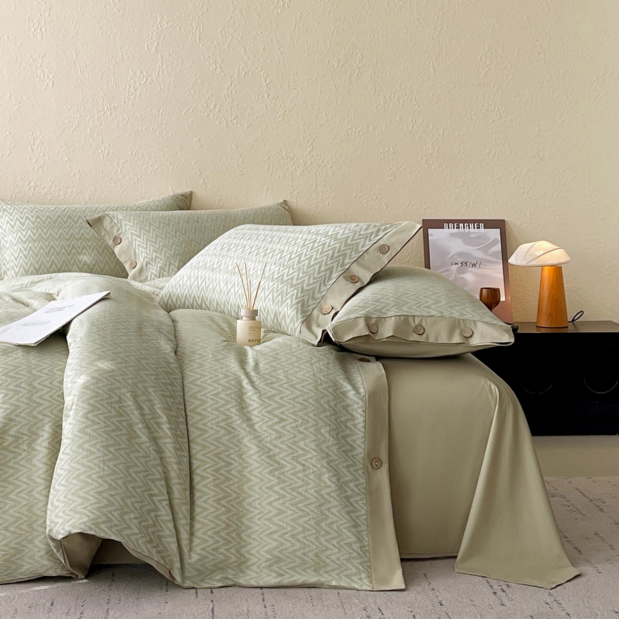 91家纺网 家纺一手货源 找家纺 帅露家纺 2026新款A类全棉纯棉色织大提花纽扣款四件套 波浪-绿