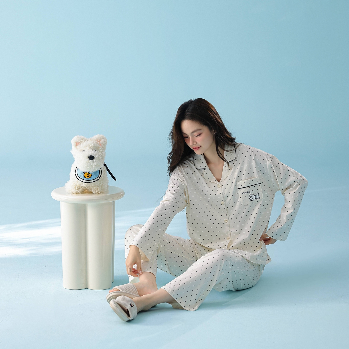 91家纺网 家纺一手货源 找家纺 妍景家居生活馆 2026新款新疆棉情侣款翻领黑白波点家居服 女款