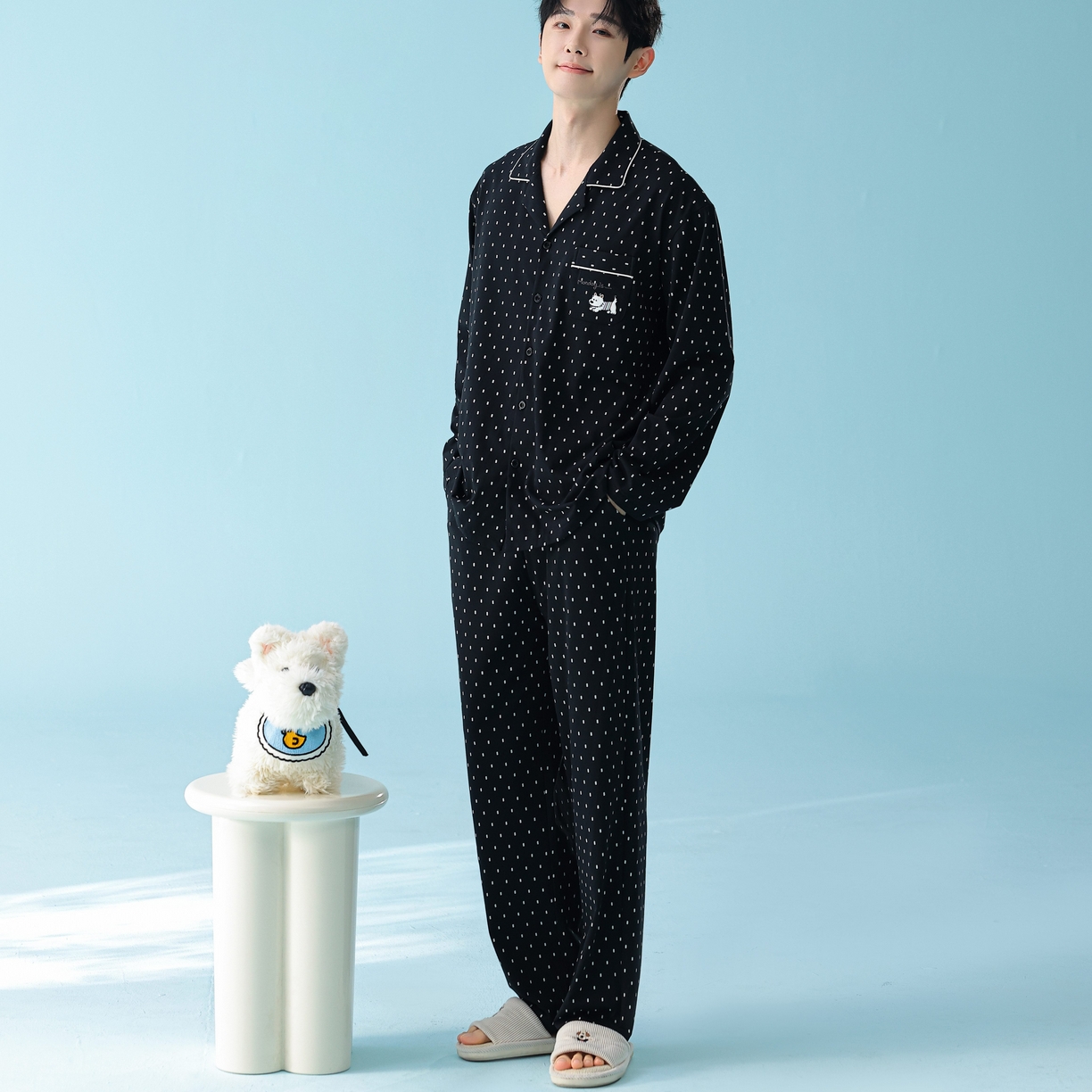 91家纺网 家纺一手货源 找家纺 妍景家居生活馆 2026新款新疆棉情侣款翻领黑白波点家居服 男款