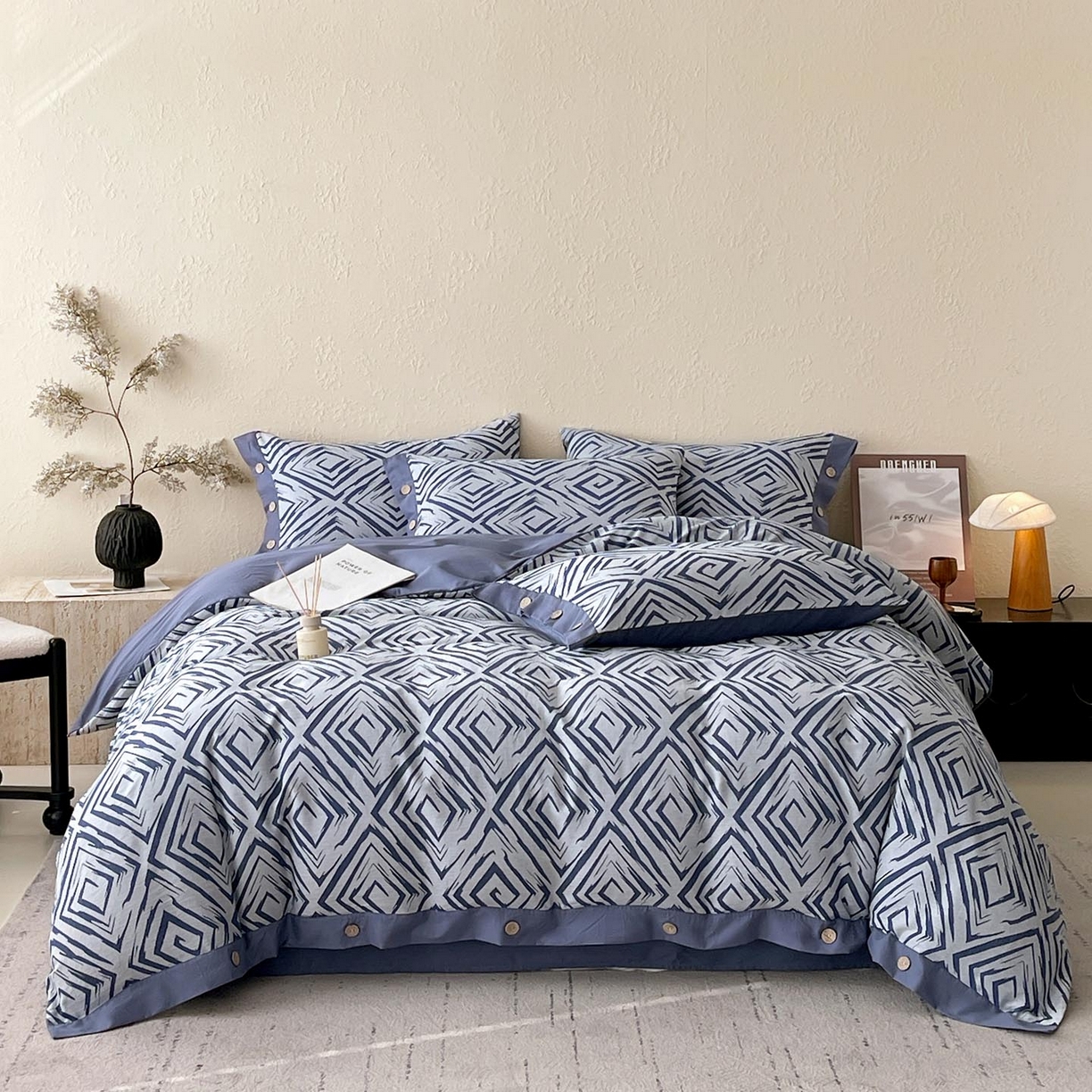 91家纺网 家纺一手货源 找家纺 帅露家纺 2026新款A类全棉纯棉色织大提花纽扣款四件套 兰音