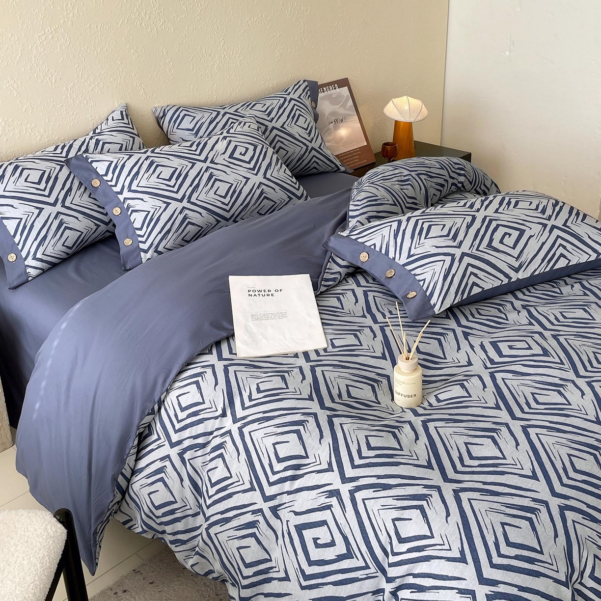 91家纺网 家纺一手货源 找家纺 帅露家纺 2026新款A类全棉纯棉色织大提花纽扣款四件套 兰音