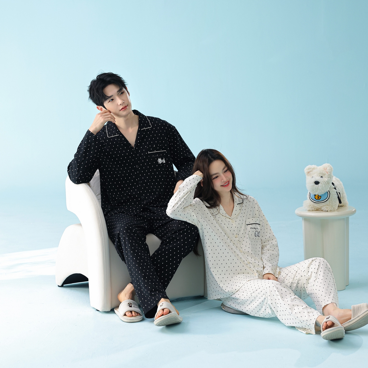 91家纺网 家纺一手货源 找家纺 妍景家居生活馆 2026新款新疆棉情侣款翻领黑白波点家居服 组合图仅供参考不可下单