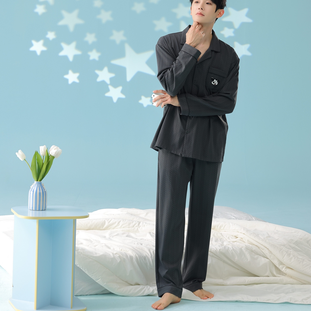 91家纺网 家纺一手货源 找家纺 妍景家居生活馆 2026新款新疆棉情侣款翻领软萌狗狗套装家居服 男款