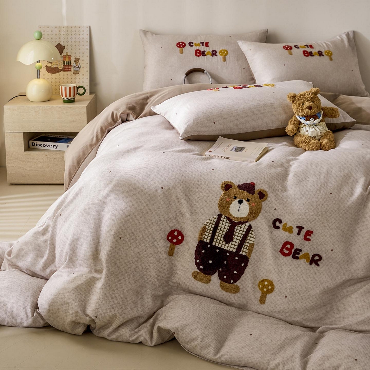 91家纺网 家纺一手货源 找家纺 帅露家纺 2026新款A类全棉纯棉双层纱毛巾绣四件套 酷酷熊