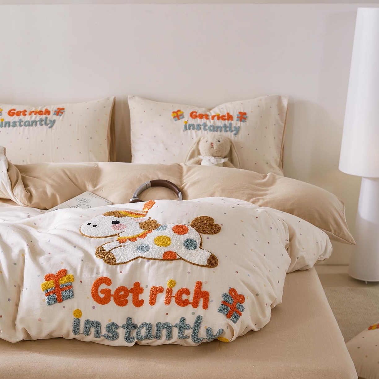 91家纺网 家纺一手货源 找家纺 帅露家纺 2026新款A类全棉纯棉双层纱毛巾绣四件套 马上暴富