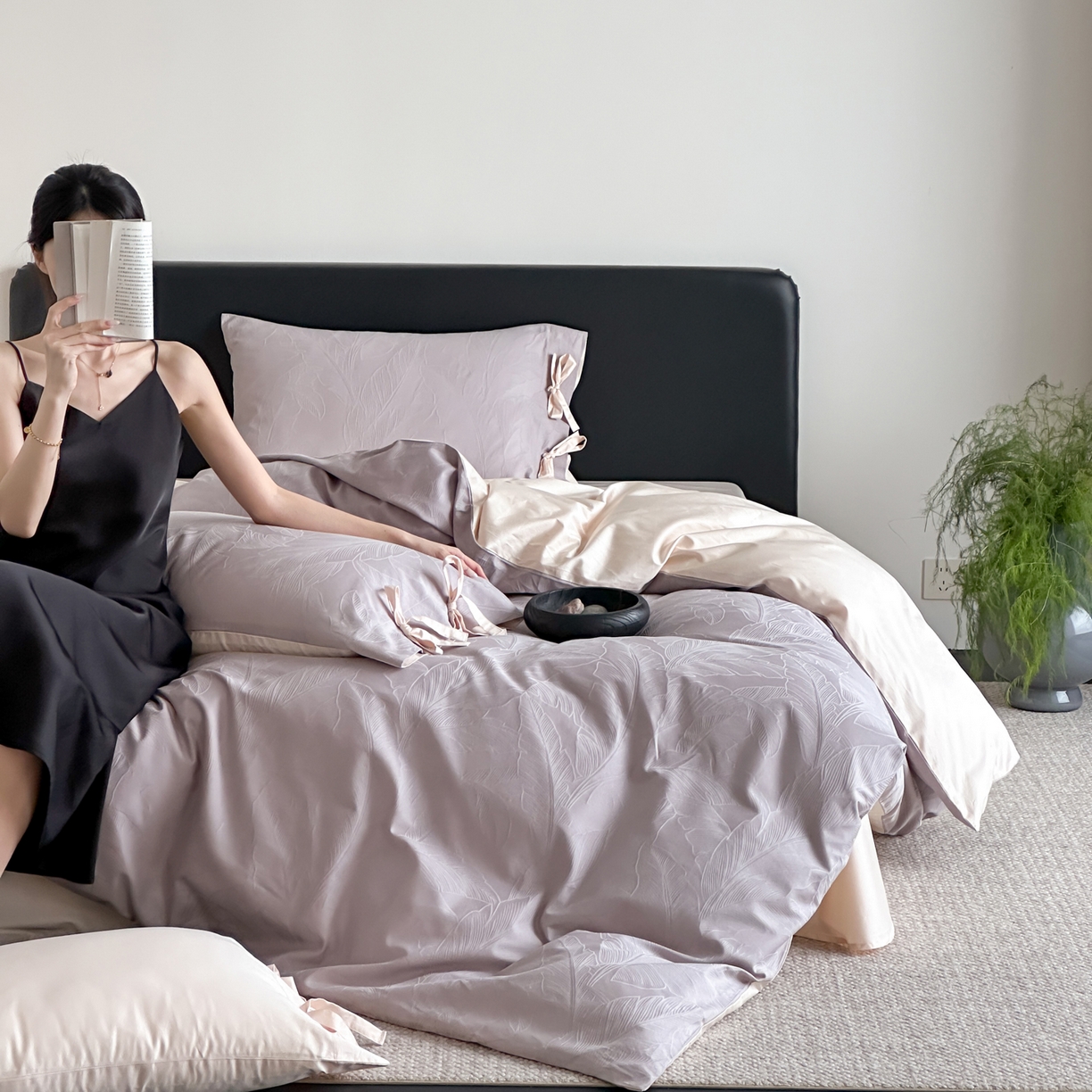 91家纺网 家纺一手货源 找家纺 FORTWO家纺原创设计（FOR TWO家纺） 2026春夏新款60支全棉纯棉立体浮雕提花四件套 素灰叶影