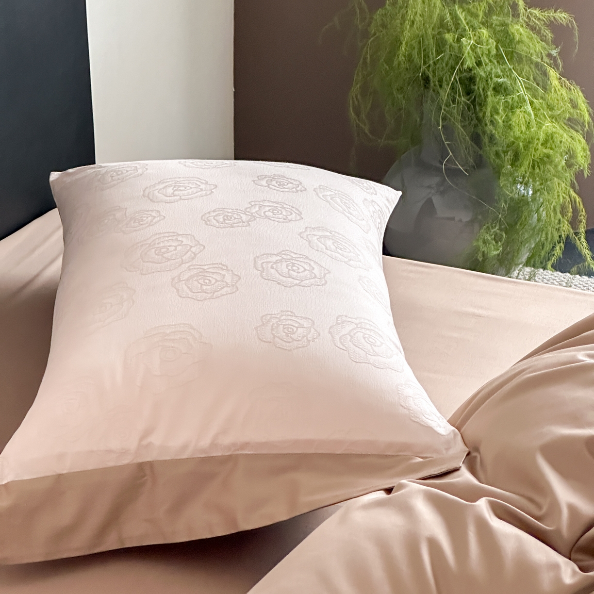 91家纺网 家纺一手货源 找家纺 FORTWO家纺原创设计（FOR TWO家纺） 2026春夏新款60支全棉纯棉立体浮雕提花四件套 浪漫主义