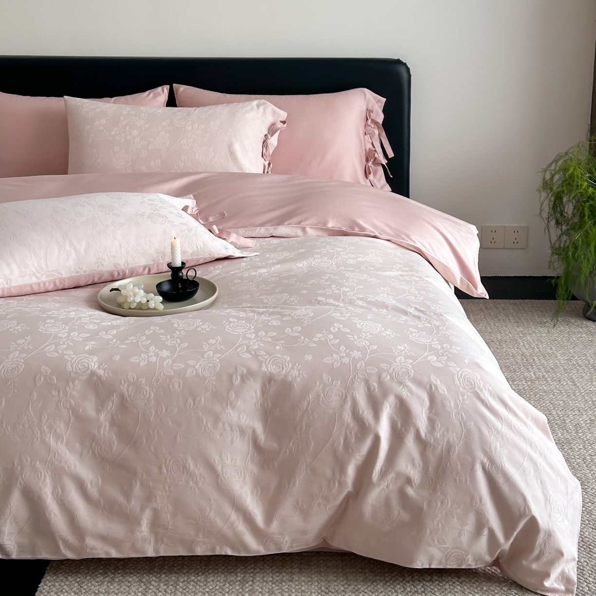 91家纺网 家纺一手货源 找家纺 FORTWO家纺原创设计（FOR TWO家纺） 2026春夏新款60支全棉纯棉立体浮雕提花四件套 小苍兰