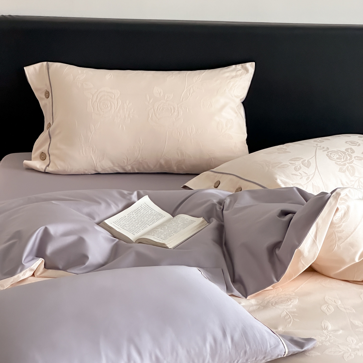 91家纺网 家纺一手货源 找家纺 FORTWO家纺原创设计（FOR TWO家纺） 2026春夏新款60支全棉纯棉立体浮雕提花四件套 屿花莳