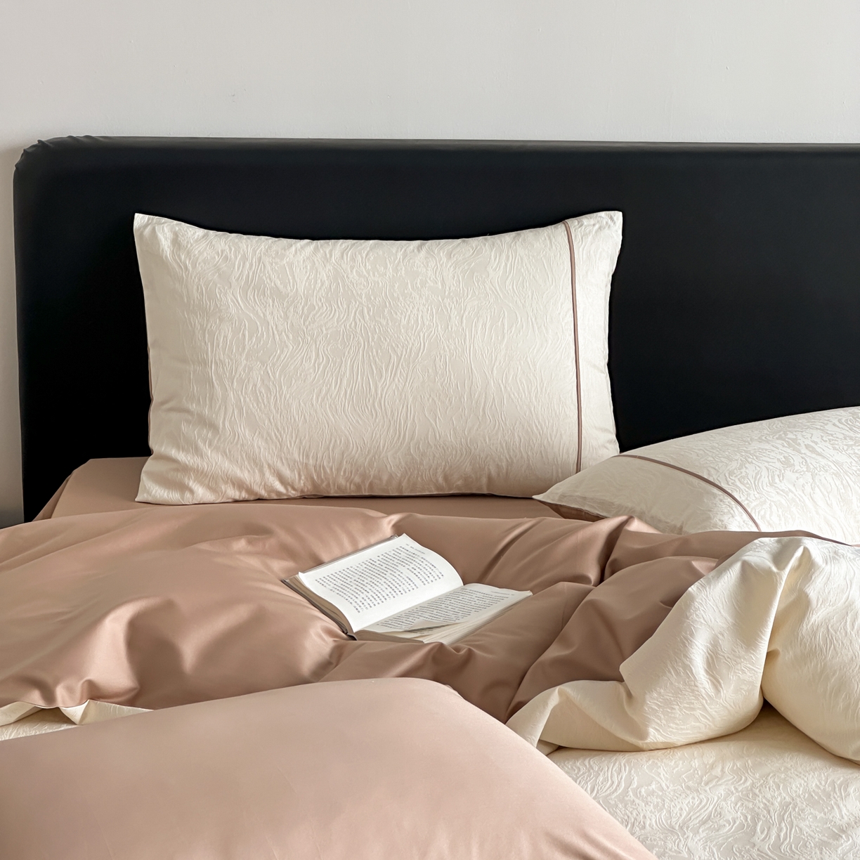 91家纺网 家纺一手货源 找家纺 FORTWO家纺原创设计（FOR TWO家纺） 2026春夏新款60支全棉纯棉立体浮雕提花四件套 云涧疏影