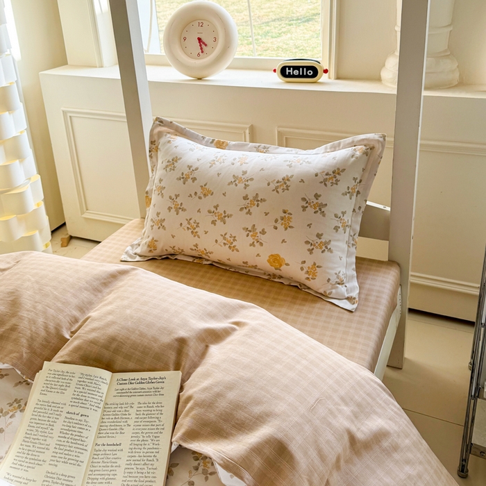 91家纺网 家纺一手货源 找家纺 简冠家纺 2025新款全棉学生三件套宿舍三件套纯棉学生床垫羽丝绒被子被芯 城南花开