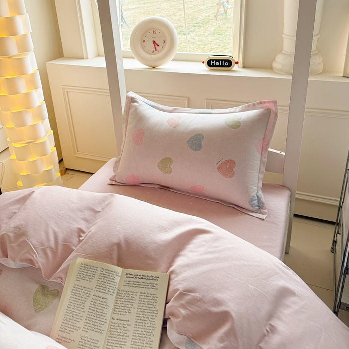 91家纺网 家纺一手货源 找家纺 简冠家纺 2025新款全棉学生三件套宿舍三件套纯棉学生床垫羽丝绒被子被芯 初心 粉