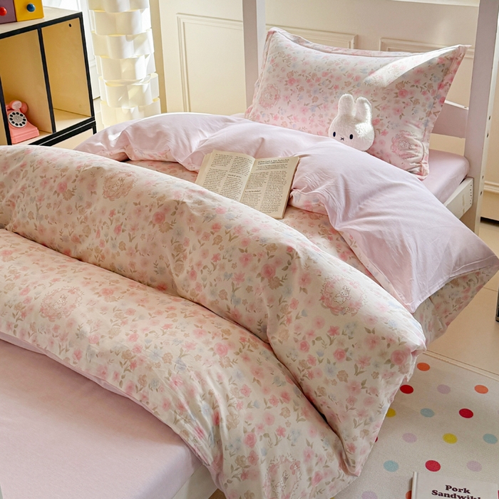 91家纺网 家纺一手货源 找家纺 简冠家纺 2025新款全棉学生三件套宿舍三件套纯棉学生床垫羽丝绒被子被芯 碎花拾影