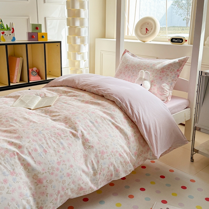 91家纺网 家纺一手货源 找家纺 简冠家纺 2025新款全棉学生三件套宿舍三件套纯棉学生床垫羽丝绒被子被芯 碎花拾影