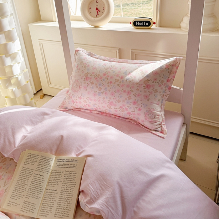 91家纺网 家纺一手货源 找家纺 简冠家纺 2025新款全棉学生三件套宿舍三件套纯棉学生床垫羽丝绒被子被芯 碎花拾影