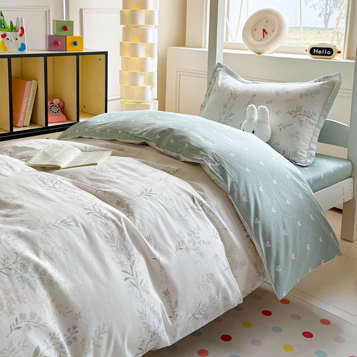 91家纺网 家纺一手货源 找家纺 简冠家纺 2025新款全棉学生三件套宿舍三件套纯棉学生床垫羽丝绒被子被芯 田园诗篇 米