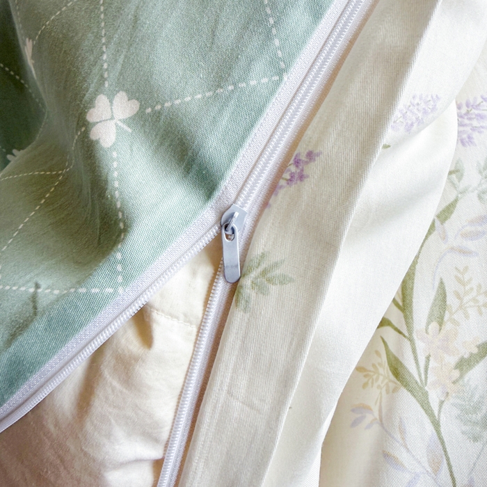 91家纺网 家纺一手货源 找家纺 简冠家纺 2025新款全棉学生三件套宿舍三件套纯棉学生床垫羽丝绒被子被芯 田园诗篇 米