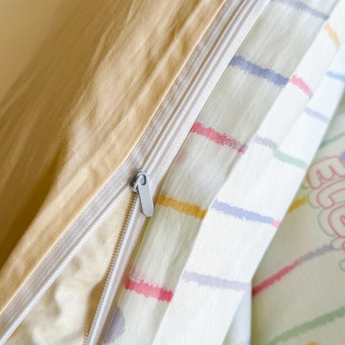 91家纺网 家纺一手货源 找家纺 简冠家纺 2025新款全棉学生三件套宿舍三件套纯棉学生床垫羽丝绒被子被芯 小飞象