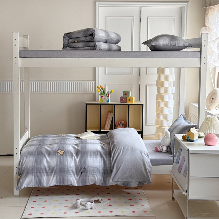 91家纺网 家纺一手货源 找家纺 简冠家纺 2025新款全棉学生三件套宿舍三件套纯棉学生床垫羽丝绒被子被芯 星空印记