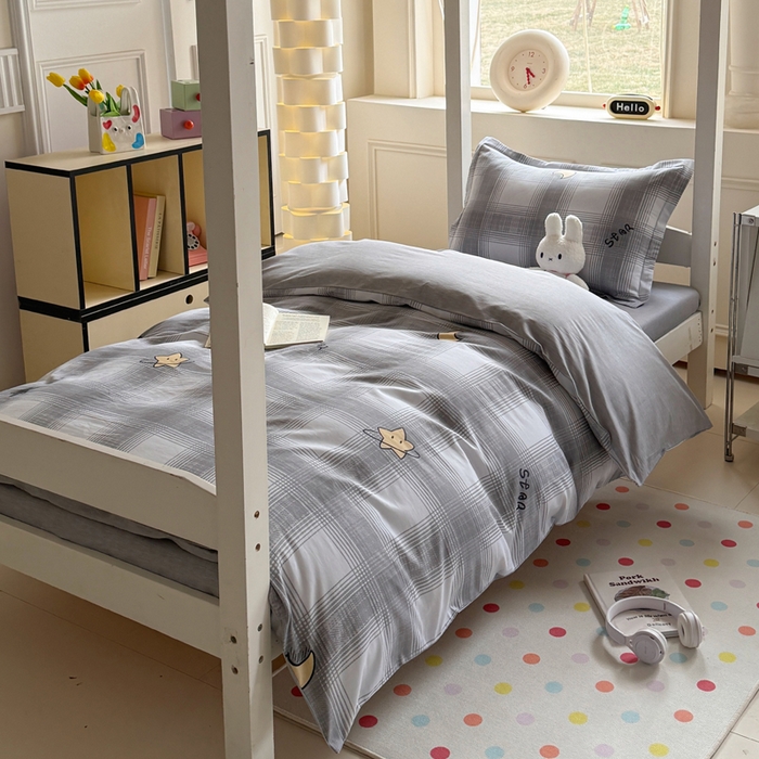 91家纺网 家纺一手货源 找家纺 简冠家纺 2025新款全棉学生宿舍三四件套床笠款 星空印记