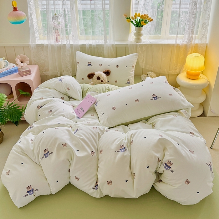 91家纺网 家纺一手货源 找家纺 简冠家纺 2026新款仿棉水洗棉四件套 乐乐熊 绿