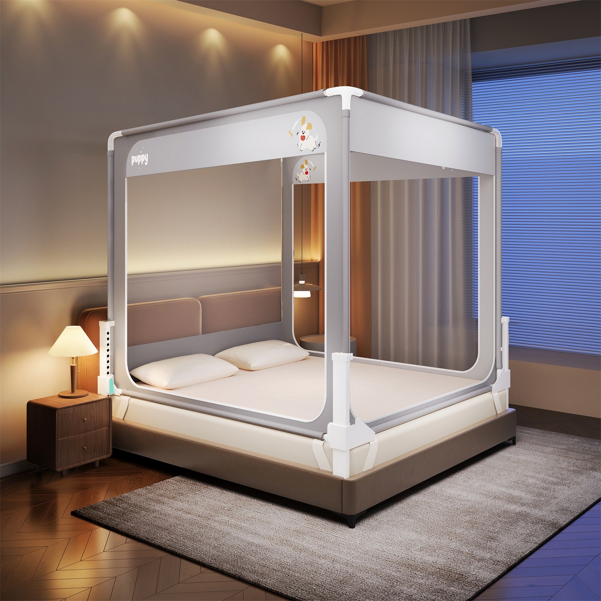 91家纺网 家纺一手货源 找家纺 佳梦家纺 2026春夏新款护栏级防摔坐床蚊帐立柱卡通系列 奔跑小狗-三门全底款