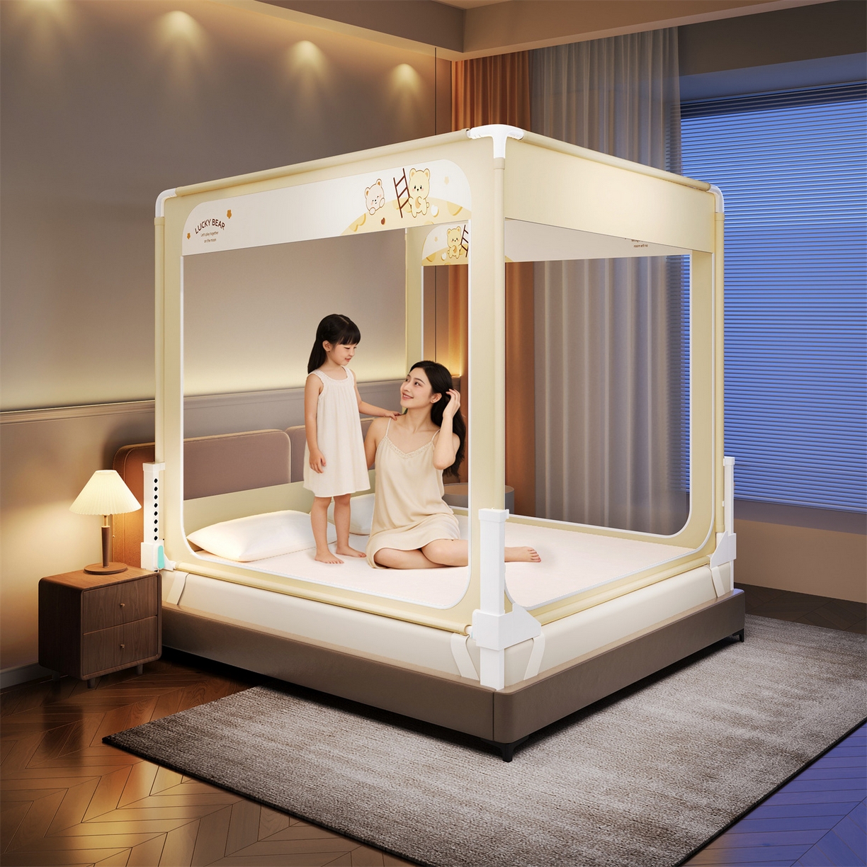 91家纺网 家纺一手货源 找家纺 佳梦家纺 2026春夏新款护栏级防摔坐床蚊帐立柱卡通系列 楼梯熊-三门全底款