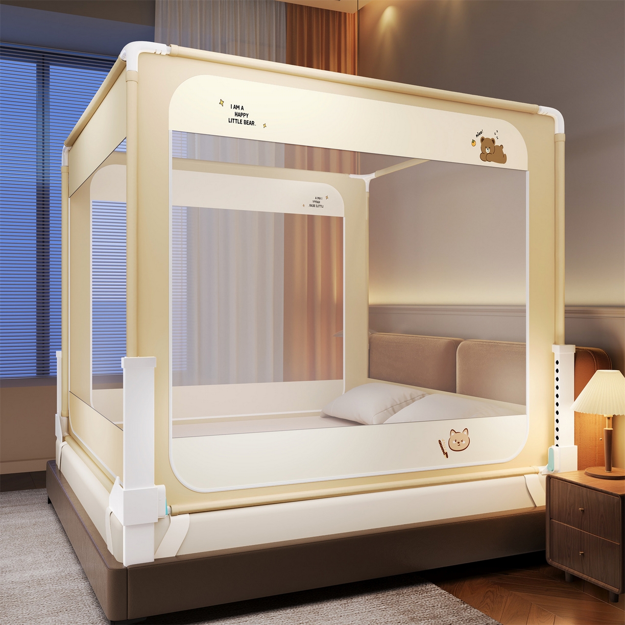 91家纺网 家纺一手货源 找家纺 佳梦家纺 2026春夏新款护栏级防摔坐床蚊帐立柱卡通系列 趴趴熊-三门全底款