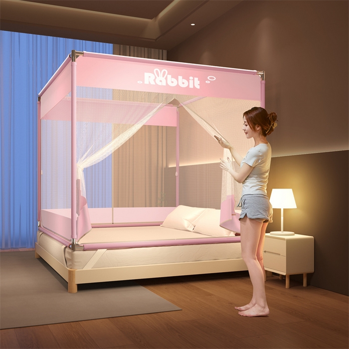 91家纺网 家纺一手货源 找家纺 佳梦家纺 2026春夏新款护栏级防摔坐床蚊帐T门系列 春风小雅-烫画全底