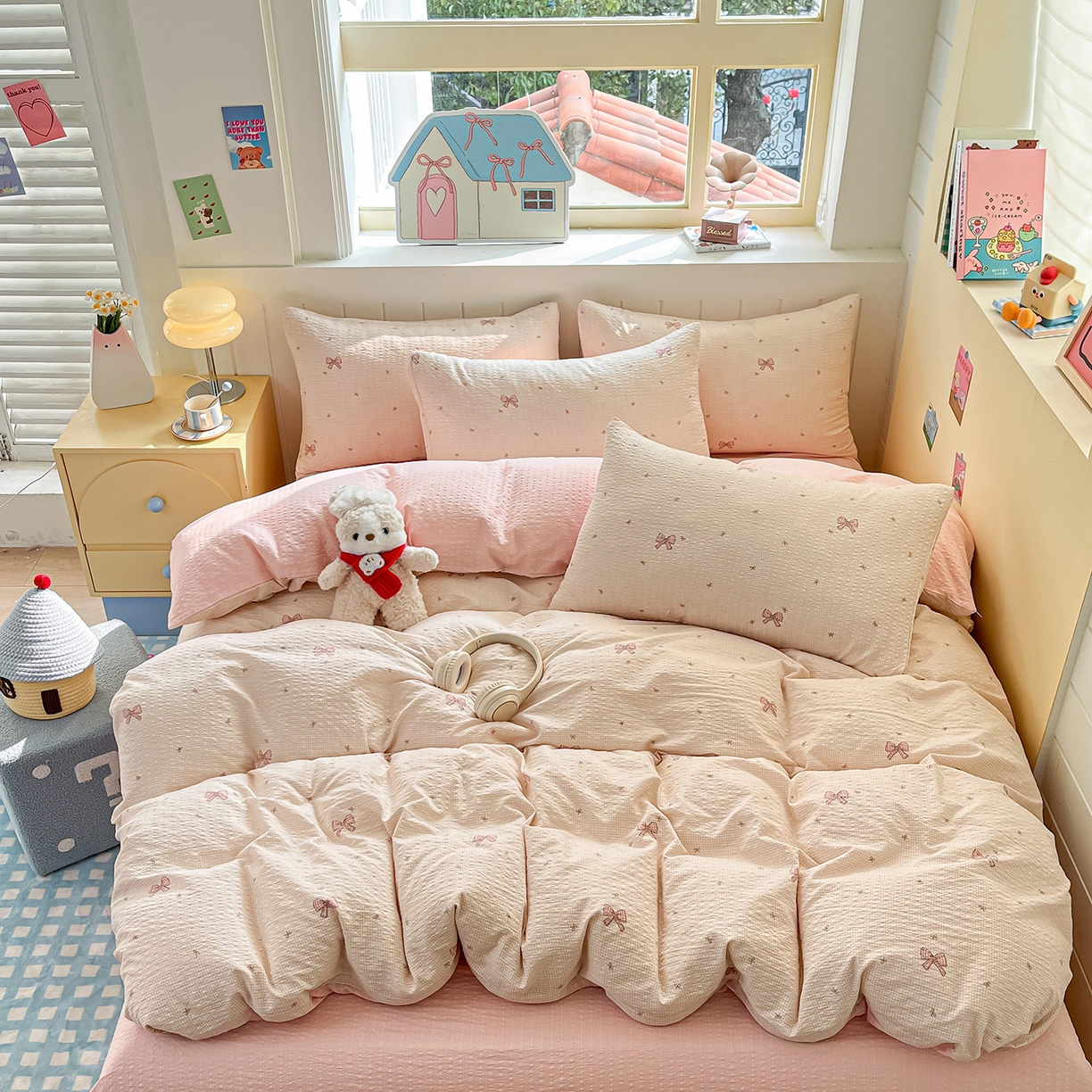 91家纺网 家纺一手货源 找家纺 金梦拉家纺 2026新款A类高品质高克重超柔泡芙纱泡泡纱小清新四件套 粉色蝴蝶结