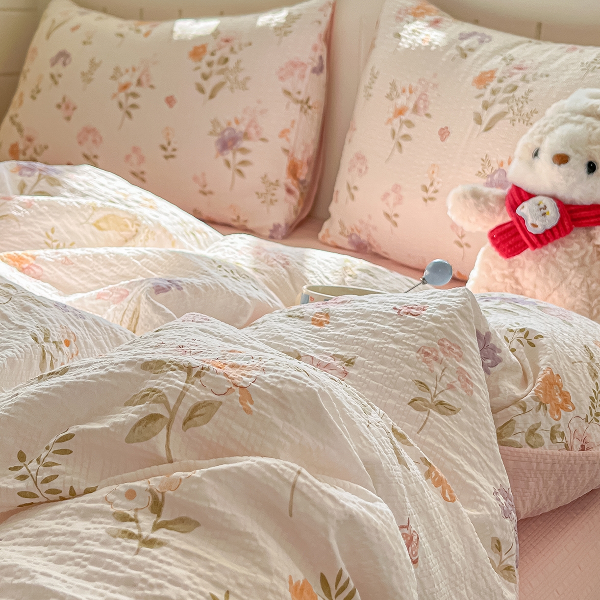 91家纺网 家纺一手货源 找家纺 金梦拉家纺 2026新款A类高品质高克重超柔泡芙纱泡泡纱小清新四件套 海棠听风