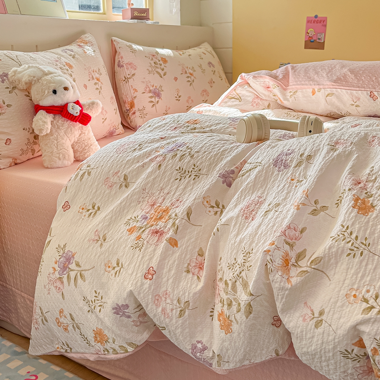 91家纺网 家纺一手货源 找家纺 金梦拉家纺 2026新款A类高品质高克重超柔泡芙纱泡泡纱小清新四件套 海棠听风