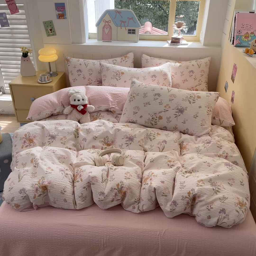 91家纺网 家纺一手货源 找家纺 金梦拉家纺 2026新款A类高品质高克重超柔泡芙纱泡泡纱小清新四件套 海棠听风