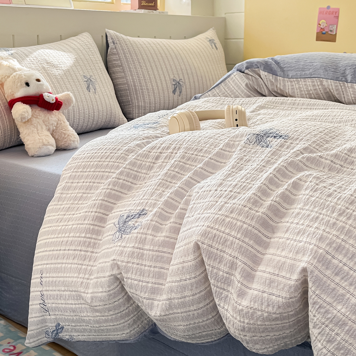 91家纺网 家纺一手货源 找家纺 金梦拉家纺 2026新款A类高品质高克重超柔泡芙纱泡泡纱小清新四件套 蝴蝶结兰