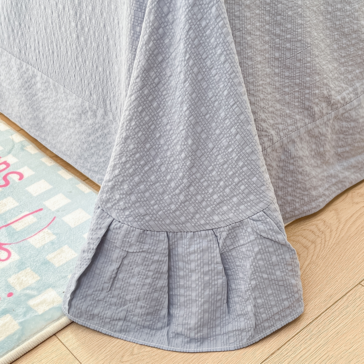 91家纺网 家纺一手货源 找家纺 金梦拉家纺 2026新款A类高品质高克重超柔泡芙纱泡泡纱小清新四件套 蝴蝶结兰