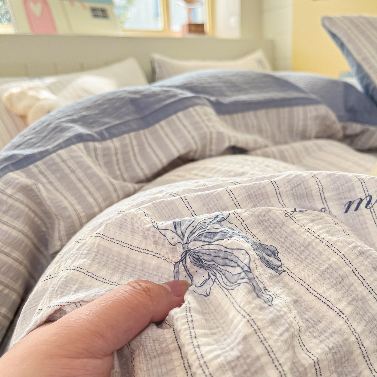 91家纺网 家纺一手货源 找家纺 金梦拉家纺 2026新款A类高品质高克重超柔泡芙纱泡泡纱小清新四件套 蝴蝶结兰