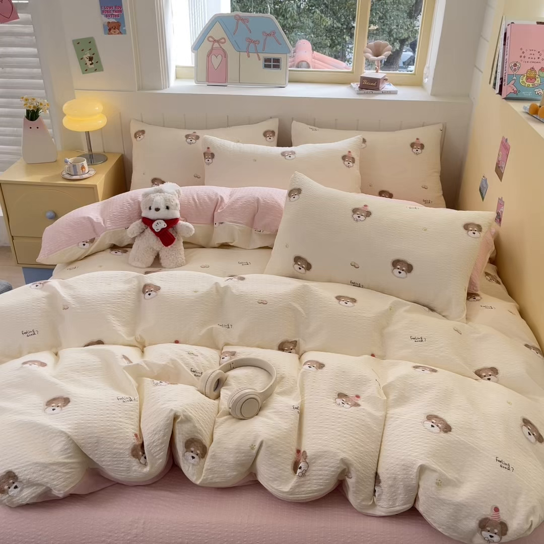 91家纺网 家纺一手货源 找家纺 金梦拉家纺 2026新款A类高品质高克重超柔泡芙纱泡泡纱小清新四件套 快乐狗