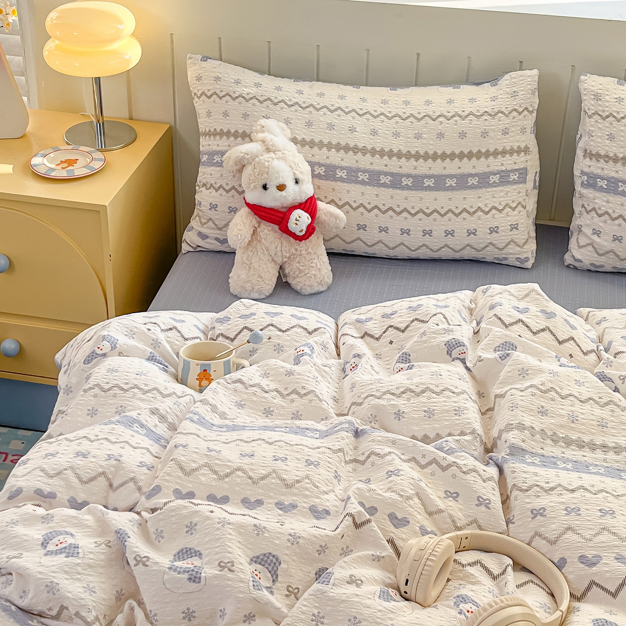 91家纺网 家纺一手货源 找家纺 金梦拉家纺 2026新款A类高品质高克重超柔泡芙纱泡泡纱小清新四件套 蓝色雪宝